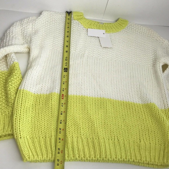 Elodie Chunky Knit Crewneck Sweater New - Picture 5 of 6